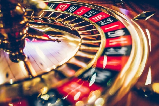 keluar sgp platform interface showing slots and live casino options